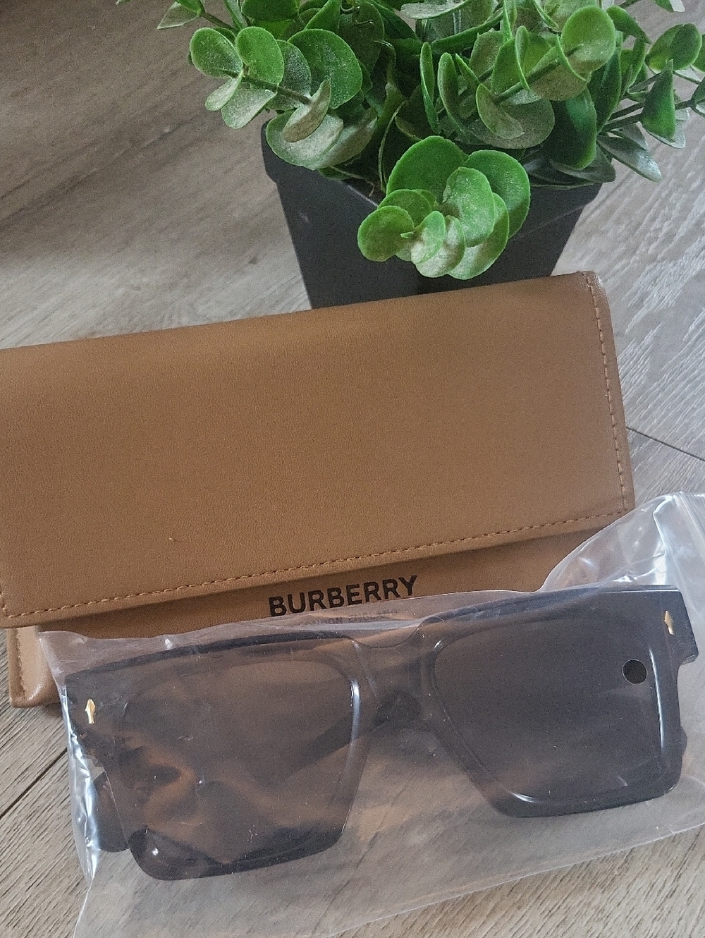 Burberry Tan Leather Sunglasses Case with Black Sunglasses